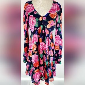 Francesca's mi ami Seth floral babydoll mini long sleeve dress